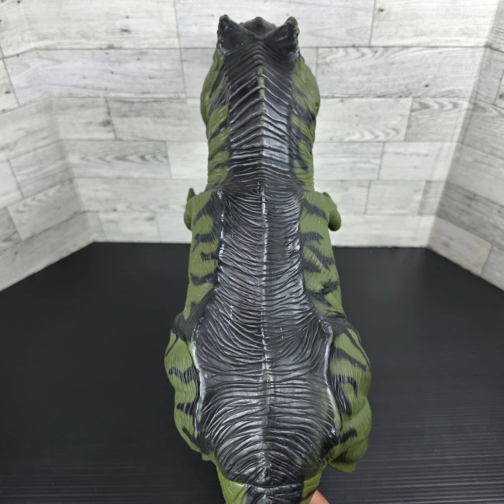 Vintage 1996 The Lost World Jurassic Park T-Rex Dinosaur Figure Kenner Green 24
